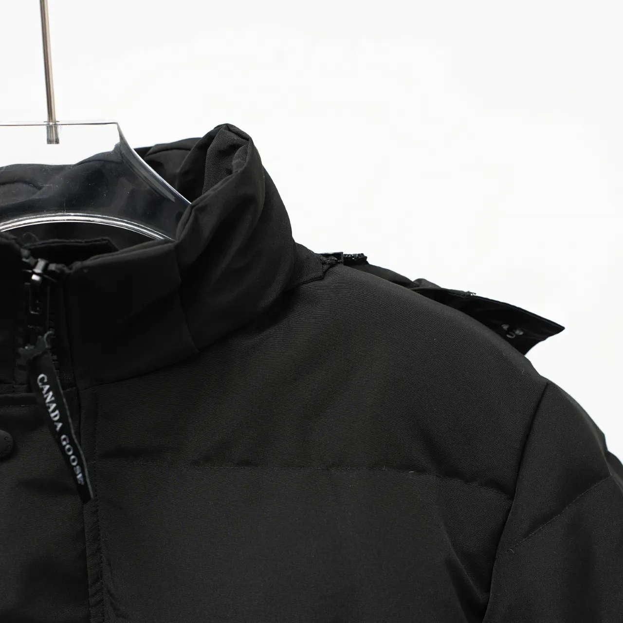 P740 CANADA GOOSE丨Canada Goose 29 New 2048 Hairless Collar Hooded Down Jacket Color: Black Red Label Size: XS-XXL